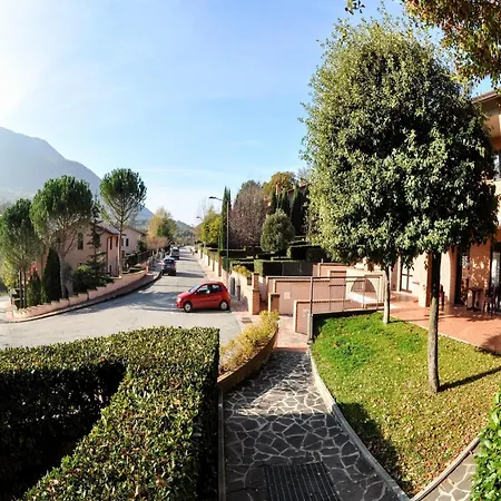 With Shared Pool In Assisi, Cleaning Included Holiday home